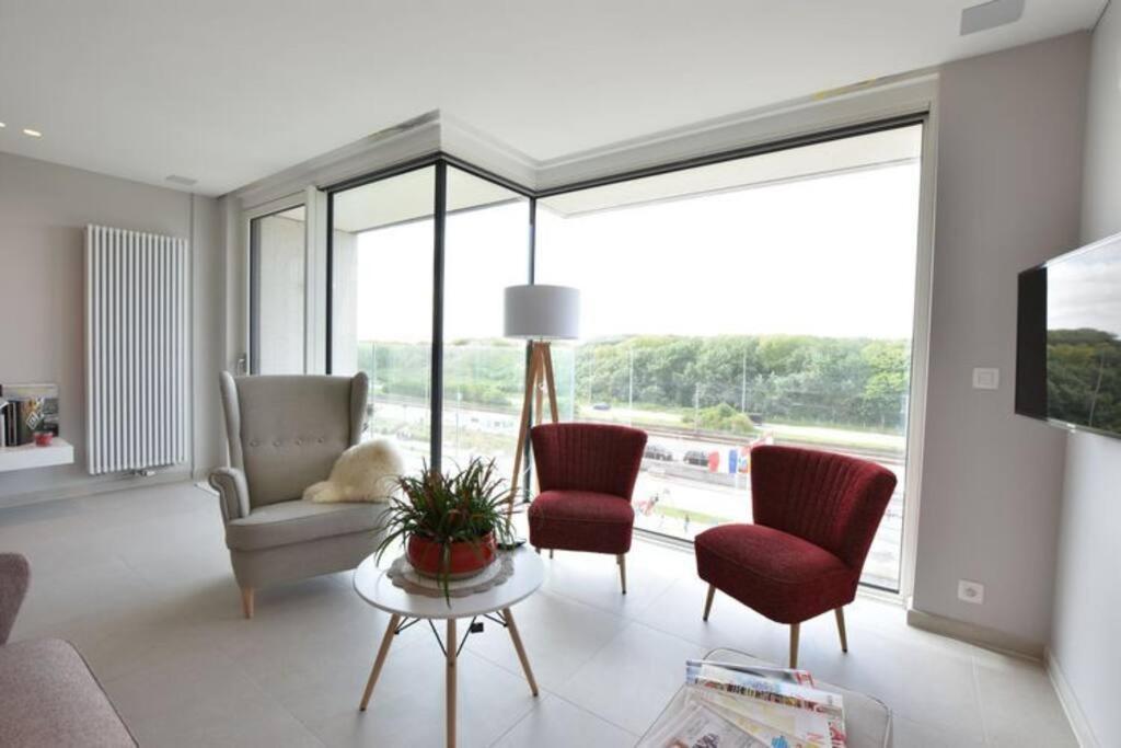 Luxe Apt In Centrum Bredene Overlooking The Dunes Exteriör bild