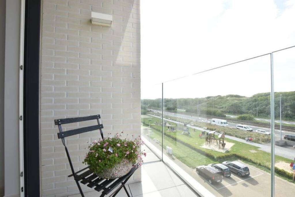 Luxe Apt In Centrum Bredene Overlooking The Dunes Exteriör bild