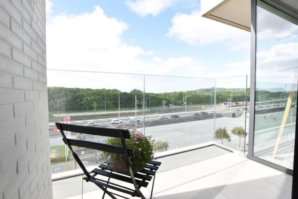 Luxe Apt In Centrum Bredene Overlooking The Dunes Exteriör bild